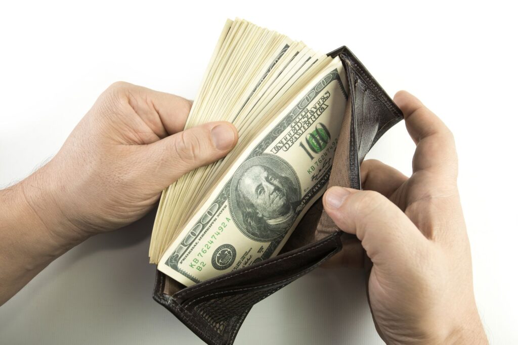كيفية الحصول على المال بطريقة سهلة